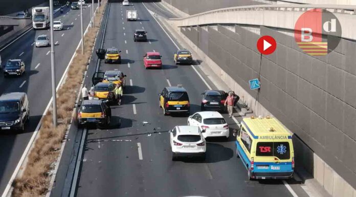 Accidente múltiple en la C31 en la Granvia de Hospitalet Accidente múltiple en la C31 en la Granvia de Hospitalet