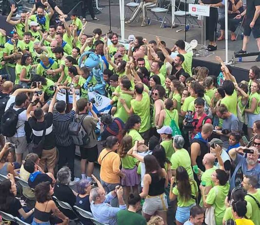 Denuncian una agresión a un controlador de acceso a la Fiesta Mayor de Gràcia Denuncian una agresión a un controlador de acceso a la Fiesta Mayor de Gràcia