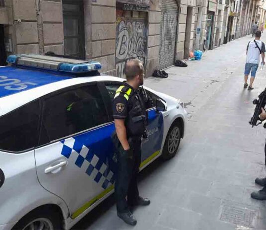 Desactivado un punto de venta de drogas en El Raval Desactivado un punto de venta de drogas en El Raval