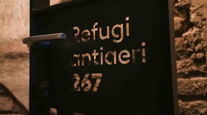 Gràcia inicia las visitas guiadas al refugio de la plaza de la Revolució Gràcia inicia las visitas guiadas al refugio de la plaza de la Revolució