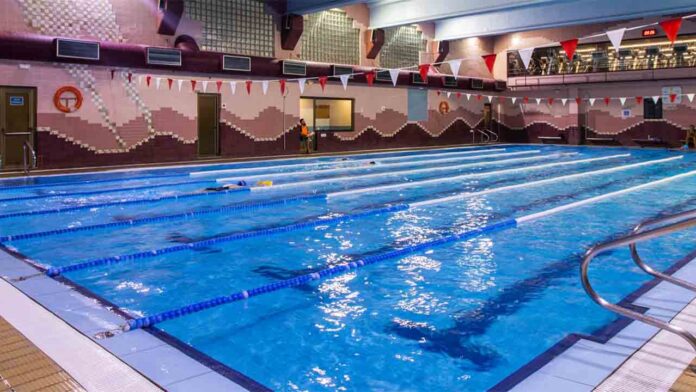 5 intoxicados por un exceso de cloro en la piscina del DiR Esportiu Rocafort