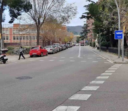 Detenidos por golpear con un bastón a dos chicas por su condición sexual Detenidos por golpear con un bastón a dos chicas por su condición sexual