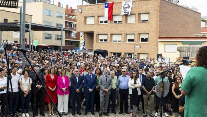 Jaume Collboni asiste al acto de homenaje a Salvador Allende