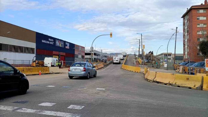 Las obras en el puente de la calle de Santander se alargan más de los previsto