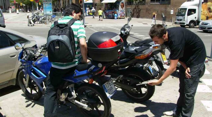 ¿Sabes qué ruido haces con tu moto en la ciudad? ¿Sabes qué ruido haces con tu moto?