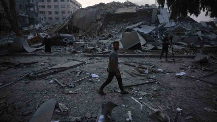 Barcelona envía 300.000 € de ayuda a Gaza como emergencia humanitaria