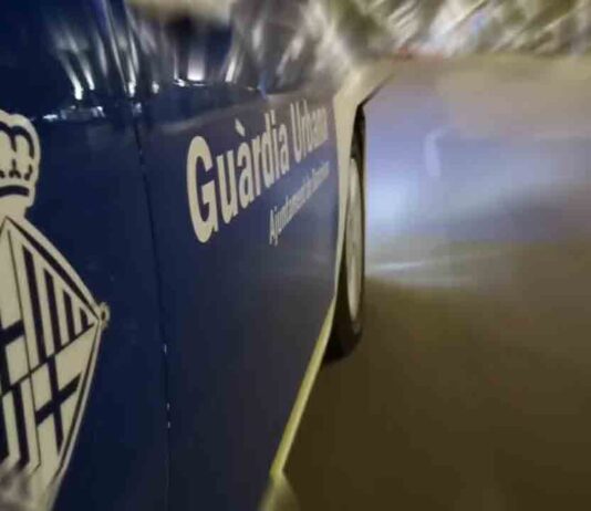 Dos detenidos por robar en un parking de Sant Martí Dos detenidos por robar en un parking de Sant Martí