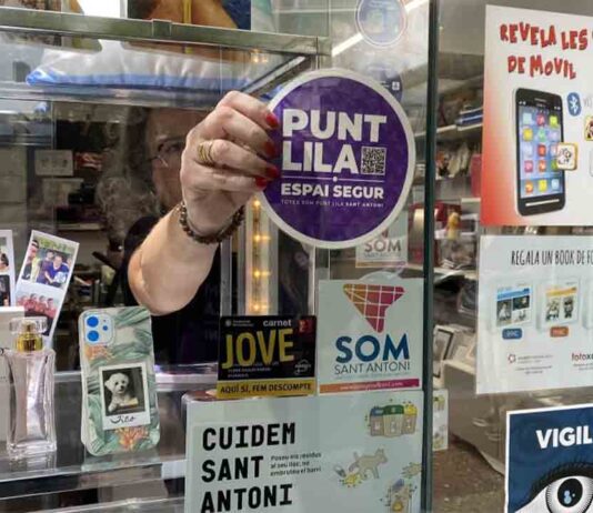 Inaugurada la red de puntos lilas en el barrio de Sant Antoni Inaugurada la red de puntos lilas en el barrio de Sant Antoni