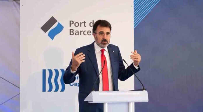 El Port de Barcelona rechaza la propuesta de Foment de la ampliación del aeropuerto El Port de Barcelona rechaza la propuesta de Foment de la ampliación del aeropuerto