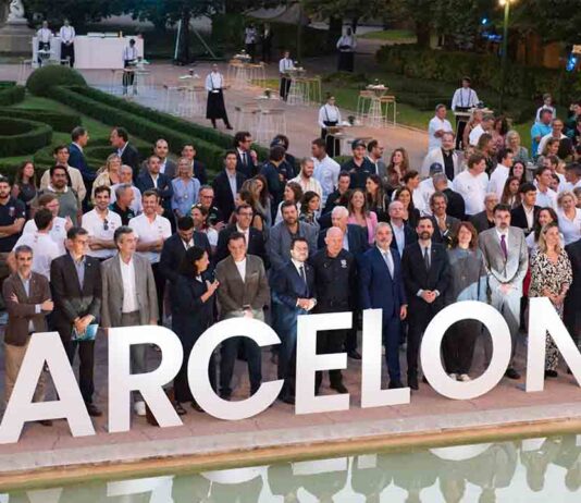 Recepción a los equipos de la 37ª edición de la Copa América de vela Recepción en los equipos de la 37ª edición de la Copa América de vela