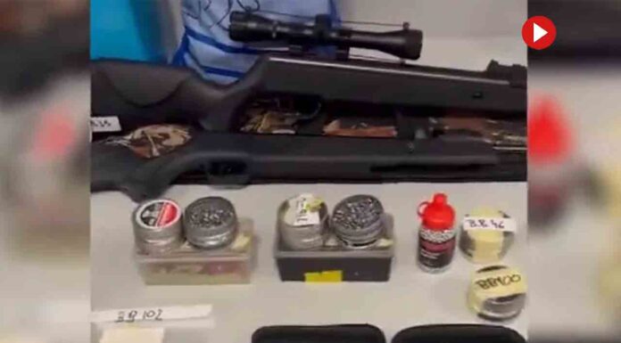 Tres detenidos por colocar siete artefactos explosivos en Barcelona Tres detenidos por colocar siete artefactos explosivos en Barcelona