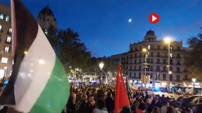 1.000 personas se manifiestan en Barcelona contra los bombardeos en Palestina