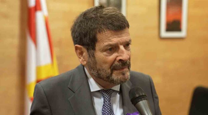 24 terrazas de Ciutat Vella se quedarán si renovación de licencia 24 terrazas de Ciutat Vella se quedarán si renovación de licencia