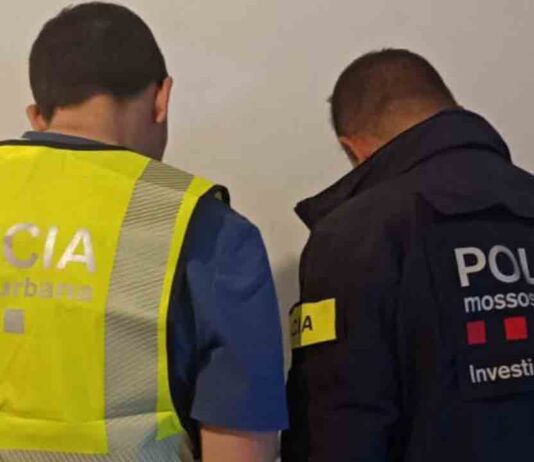 19 detenidos en una operación contra los narcopisos de El Raval Mossos y Guàrdia Urbana desmantelan un punto de drogas en El Raval
