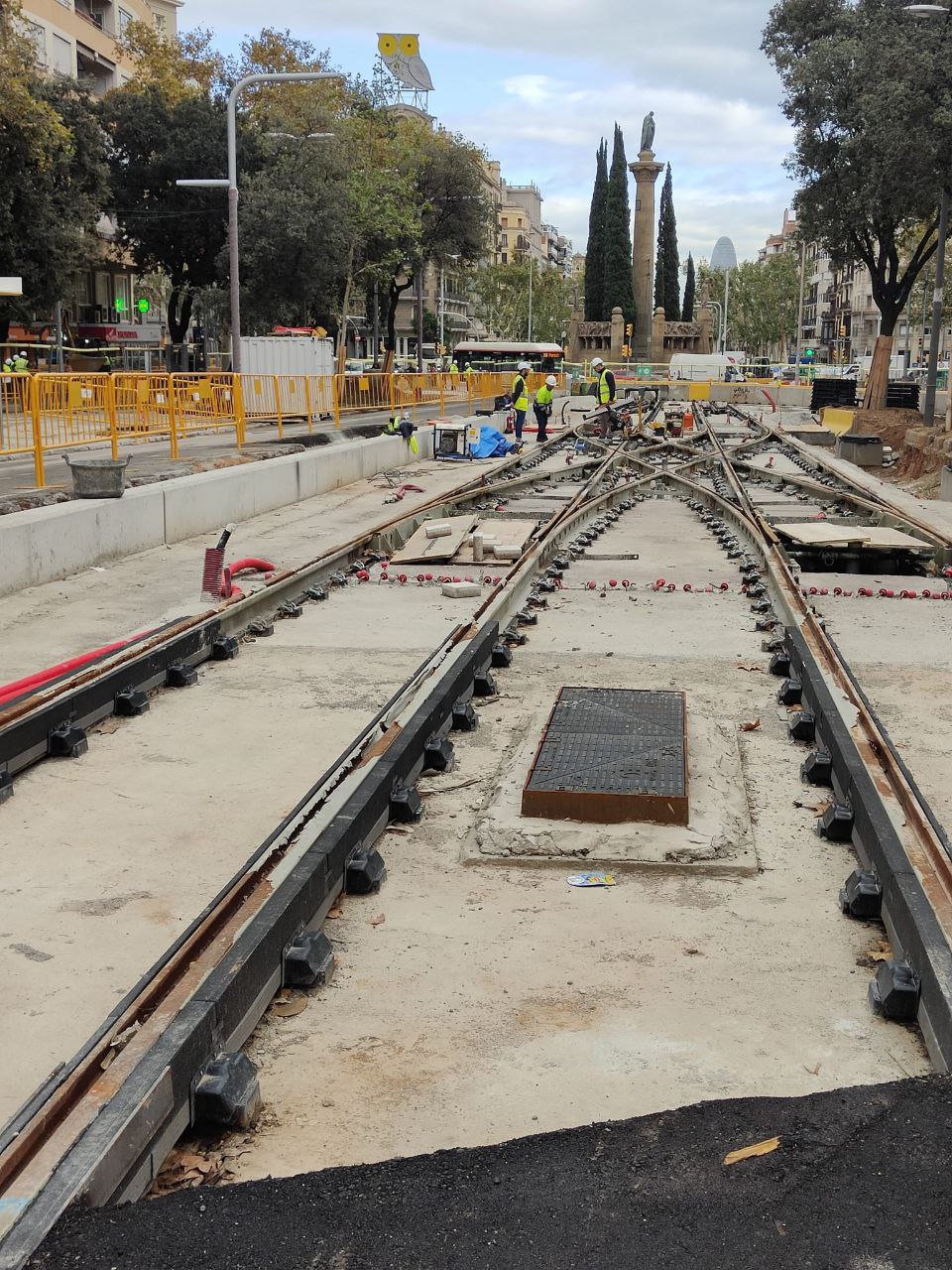 Termina la primera fase de las obras de conexión del tranvía por la Diagonal