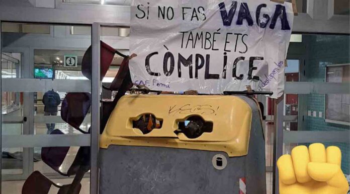 Barricadas y piquetes en el primer día de huelga feminista en la UAB Barricadas y piquetes en el primer día de huelga feminista en la UAB