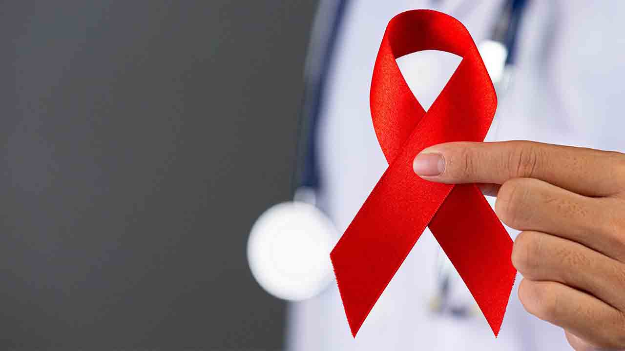 Repuntan las infecciones de VIH pero bajan un tercio en cinco años