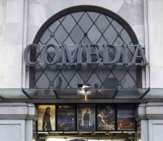 Cierra el histórico cine Comedia de Barcelona Cierre el histórico cine Comedia de Barcelona