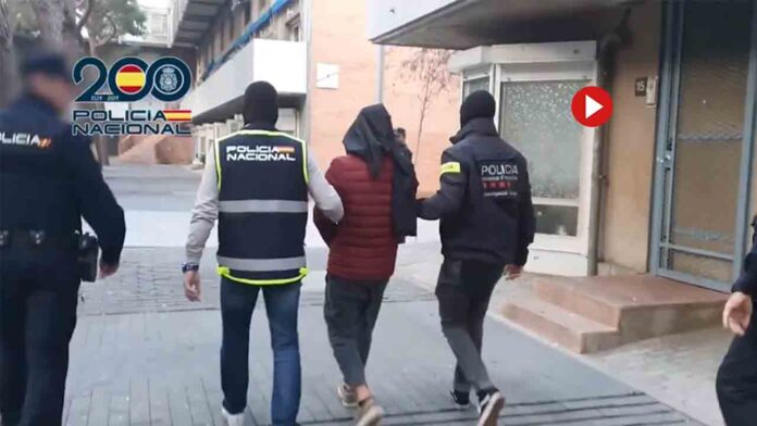 Detenido un yihadista en Barcelona que compartía contenido radical a favor de DAESH