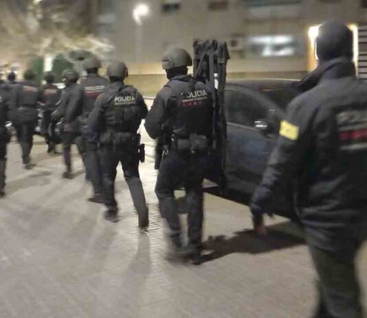 Macrooperación contra el tráfico de drogas en el barrio de Sant Cosme de El Prat Macrooperación contra el tráfico de drogas en el barrio de Sant Cosme de El Prat