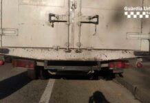 Multa de 6.000 euros a un camionero que circulaba con la matrícula escondida Multa de 6.000 euros a un camionero que circulaba con la matrícula escondida