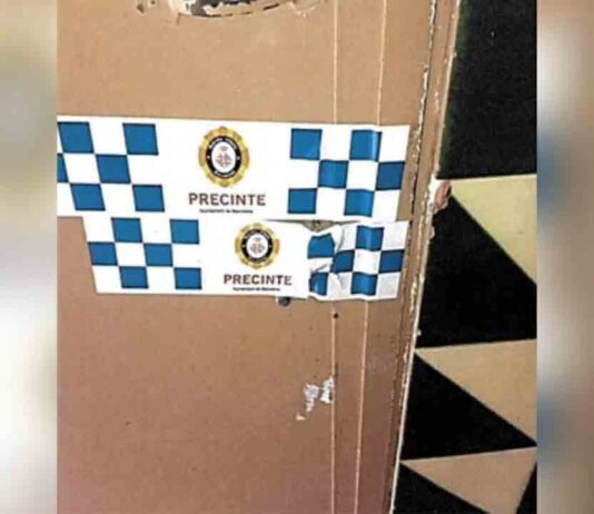 Precintan un local after en el Raval que funcionaba sin licencia Precintan un local after en el Raval que funcionaba sin licencia