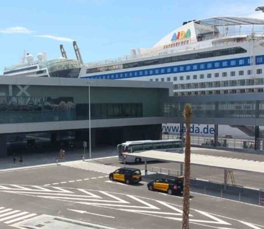 Stop Creuers exige al Puerto parar la puja de la séptima terminal de cruceros Stop Creuers exige al Puerto parar la puja de la séptima terminal de cruceros