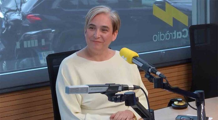 Ada Colau insta a Pere Aragonès a rectificar Ada Colau insta a Pere Aragonès a rectificar