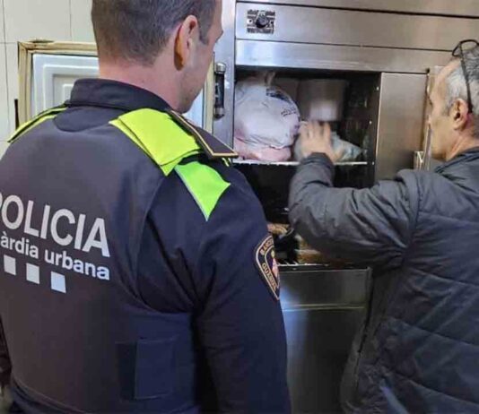 Cierran un restaurante en Sant Andreu por alimentos en mal estado Cierran un restaurante en Sant Andreu por alimentos en mal estado