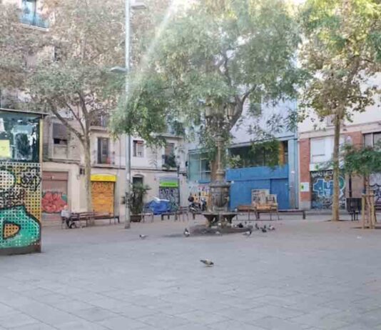 Denuncian una agresión en grupo a una transexual en Poble-sec Denuncian una agresión en grupo a una transexual en Poble-sec