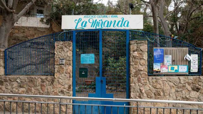 El Ayuntamiento adquirirá La Miranda, en el barrio de La Salut