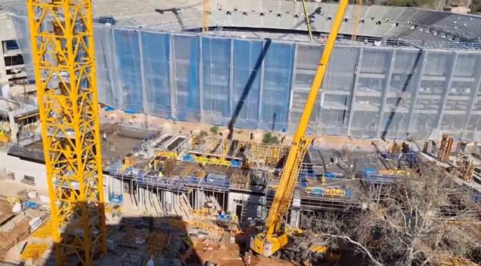 Herido grave un trabajador en las obras del Camp Nou Herido grave un trabajador en las obras del Camp Nou