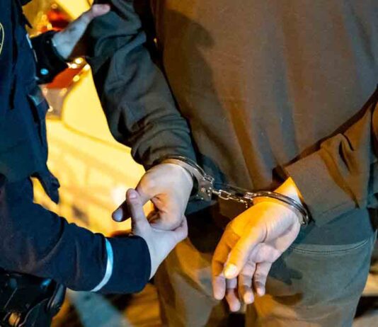 Detenido un menor por una agresión homófoba en Poblenou Detenido tras atracar un comercio en Poble-sec con un cuchillo