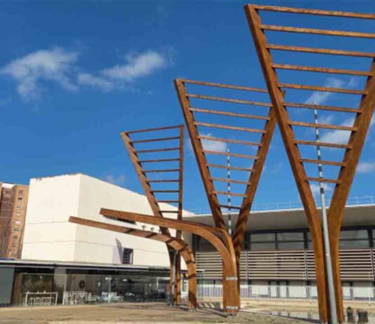 Los diapasones en la zona del Parque Tecnológico de Nou Barris lucen nueva cara Los diapasones en la zona del Parque Tecnológico de Nou Barris lucen nueva cara