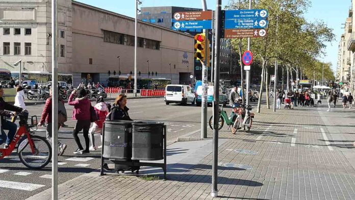 Afectaciones en los entornos de la plaza de Espanya por las obras de la L8