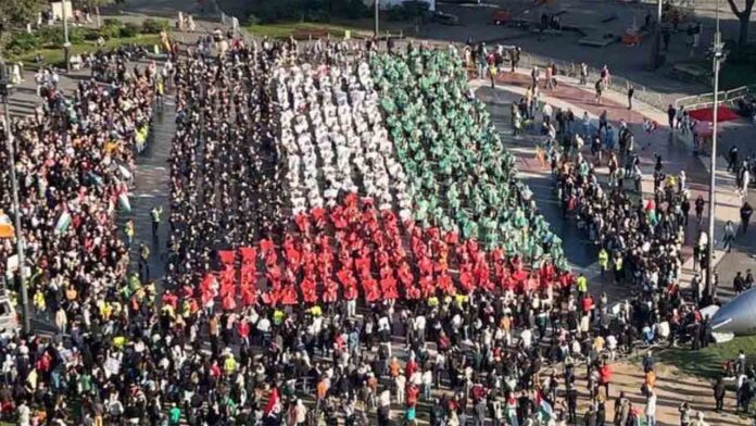 Miles de personas se manifiestan contra los bombardeos en Gaza