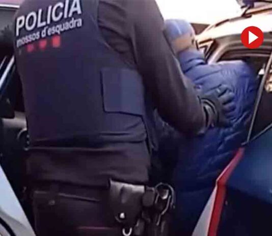 Desmantelan un piso de venta de heroína en Cornellà Desmantelan un piso de venta de heroína en Cornellà