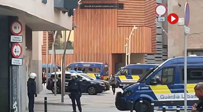 Fuerte dispositivo policial para desalojar el espacio ‘La Tancada’ Fuerte dispositivo policial para desalojar el espacio 'La Tancada'