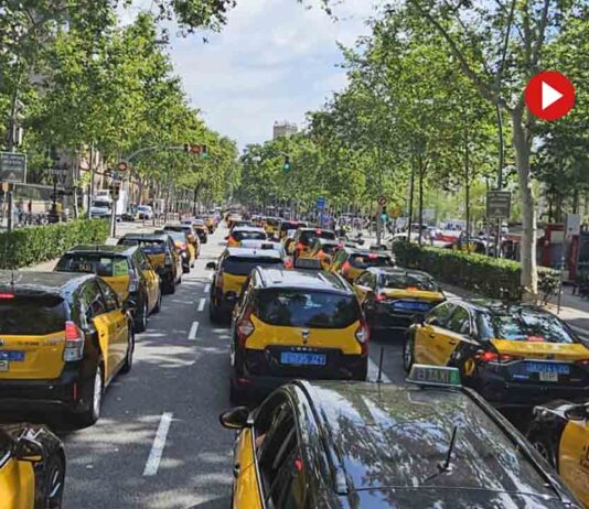 Más de 2.000 taxistas acuden a la manifestación contra los VTC Más de 2.000 taxistas acuden a la manifestación contra los VTC