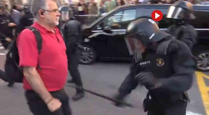 Porrazos a los manifestantes en contra del evento de Louis Vuitton Porrazos a los manifestantes en contra del evento de Louis Vuitton