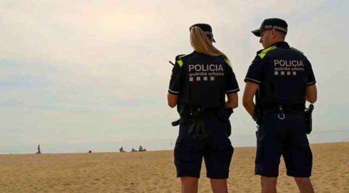 Detenido por exhibicionismo en la playa de San Sebastián ante dos menores Detenido por exhibicionismo en la playa de San Sebastián ante dos menores