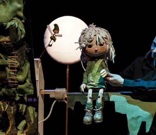 Festival Món Llibre, de literatura infantil y juvenil Festival Món Llibre, de literatura infantil y juvenil