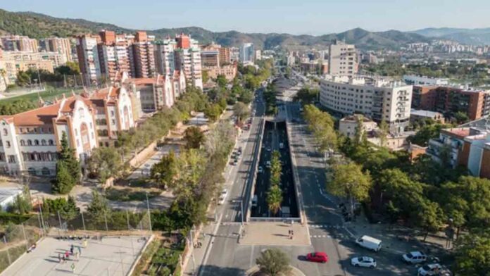 La Ronda de Dalt se queda con dos carriles menos hasta septiembre por las obras