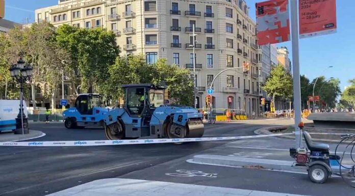 Nuevo pavimento en el paseo de Gràcia por la exhibición de la Fórmula 1 Nuevo pavimento en el paseo de Gràcia por la exhibición de la Fórmula 1