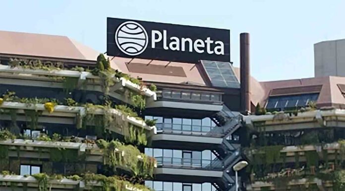 Proponen otorgar la Medalla de Oro de la Ciudad a la Editorial Planeta Proponen otorgar la Medalla de Oro de la Ciudad a la Editorial Planeta