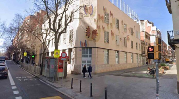 Se prohíbe el paso a los vehículos en el entorno de la Escola Dovella, en Sant Martí Se prohíbe el paso a los vehículos en el entorno de la Escola Dovella, en Sant Martí