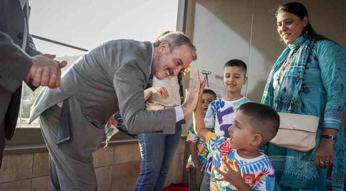 Barcelona entrega las llaves de 54 viviendas de alquiler social en Sant Andreu Barcelona entrega las llaves de 54 viviendas de alquiler social en Sant Andreu