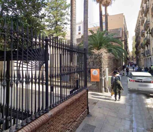 Roban un reloj en Ciutat Vella valorado en 26.000 euros Roban un reloj en Ciutat Vella valorado en 26.000 euros
