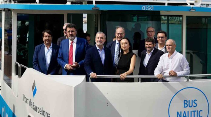 Se realiza el primer viaje en el Bus Náutico de Barcelona Se realiza el primer viaje en el Bus Náutico de Barcelona