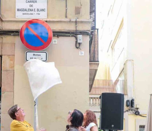 Gràcia cambia el nombre de tres calles y las dedica a mujeres del barrio Gràcia cambia el nombre de tres calles y las dedica a mujeres del barrio